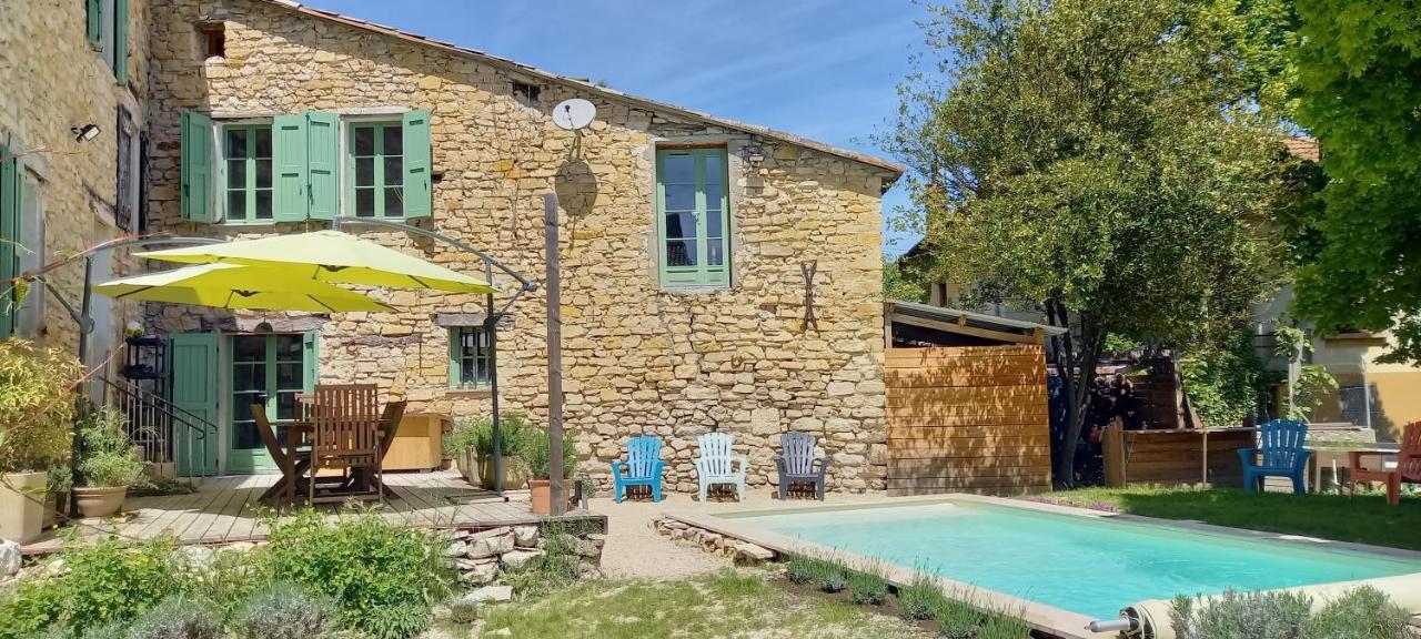 Chambre Du Tilleul - Charme, Confort Et Piscine Sigonce Kültér fotó